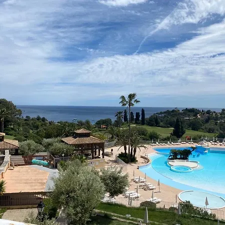 Studio 4 Personnes, Cap Esterel, Superbe Vue. 500m Des Plages. *